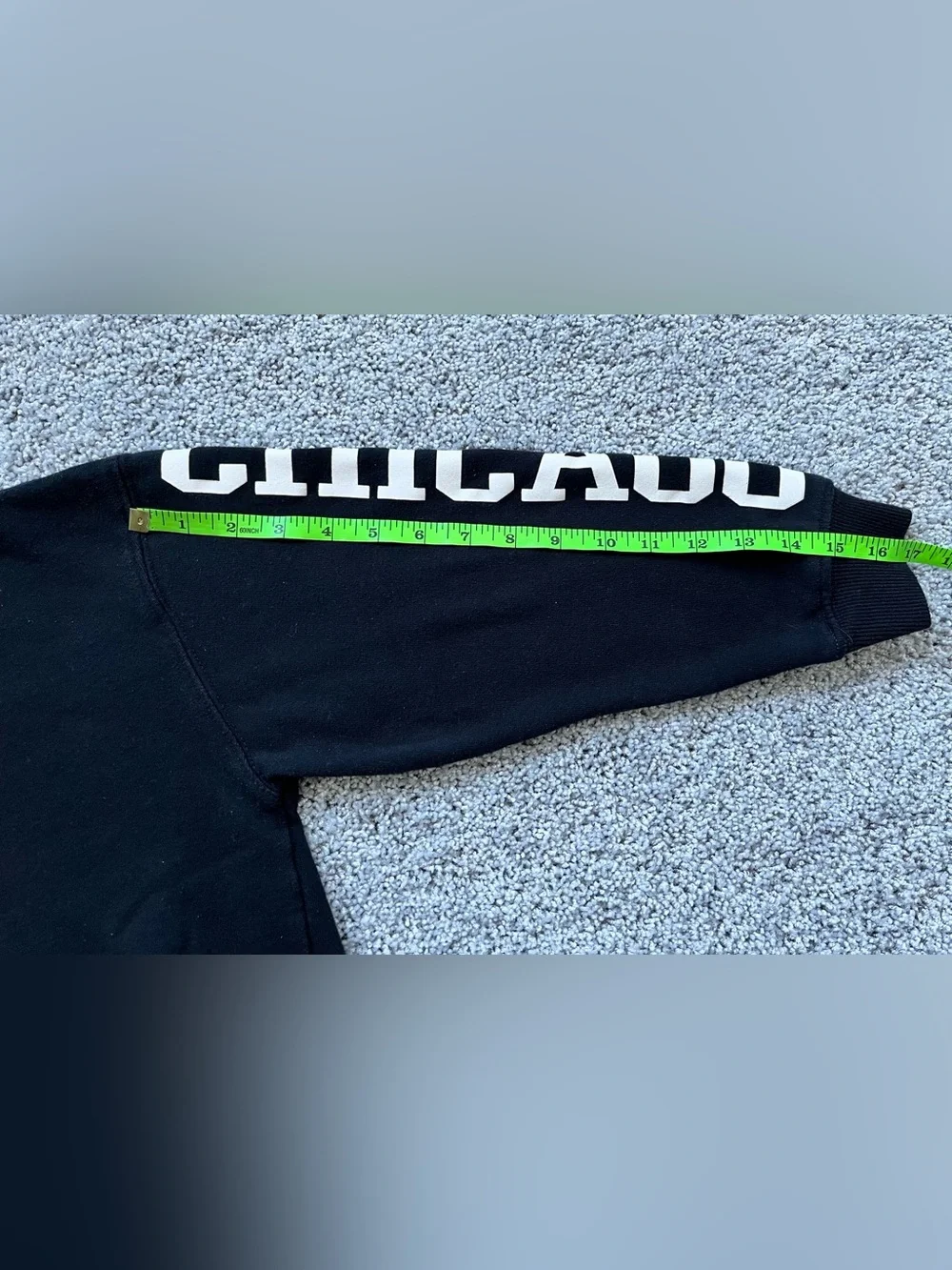 NBA Chicago Bulls Black Red Graphic Crewneck Sweater